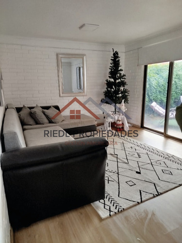 Venta Casa NOSP 3D 1B 2E 1B Antigua Lo Barnechea - Lo Barnechea