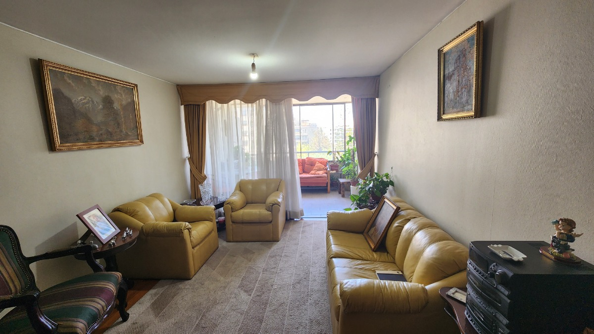 Venta Departamento S 3D en suite 2B 1E 1Bd Los Leones - Providencia