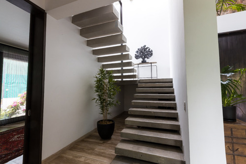 Venta Casa NO 3D en suite Walk-in cl&oacute;set 4B 8E 1B La Dehesa - Lo Barnechea