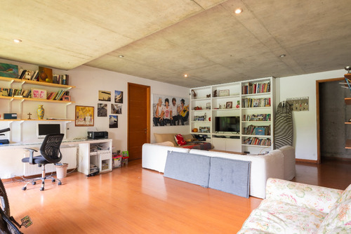 Venta Casa NO 5D en suite Walk-in cl&oacute;set 4B 2E 2B Los Trapenses - Lo Barnechea