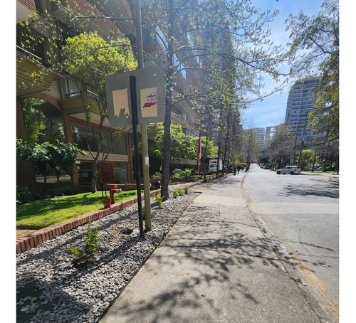 Venta Departamento NO 2D en suite 2B 1E 1B Barrio El Golf - Las Condes