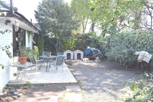 Arriendo Casa NO 4D 2B 2E 1B Rotonda Atenas - Las Condes