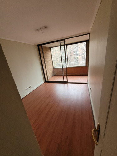 Arriendo Departamento O 3D en suite Walk-in cl&oacute;set 3B 1E 1B Los Leones - Providencia