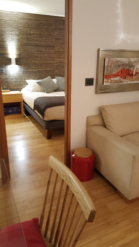 Venta Departamento NO 1D en suite Walk-in cl&oacute;set 1B 1E 1B Barrio El Golf - Las Condes