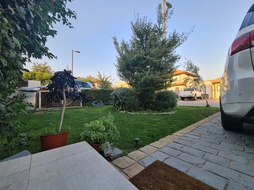 Venta Casa NO 3D en suite Walk-in cl&oacute;set 3B 4E 2B Chicureo - Colina