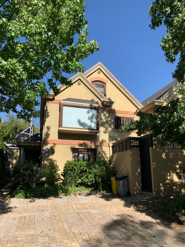 Venta Casa 5D en suite Walk-in cl&oacute;set 5B 2E San Carlos de Apoquindo - Las Condes