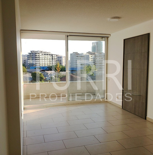 Arriendo Departamento SP 2D en suite Walk-in cl&oacute;set 2B 2E 1B Metro Hernando de Magallanes - Las Condes