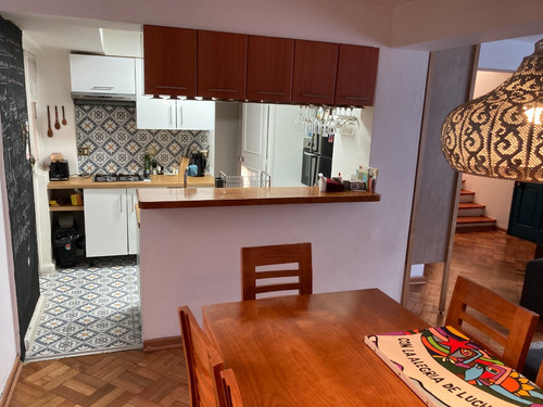 Arriendo Casa NP 4D 3B 1E Metro Bilbao - Providencia