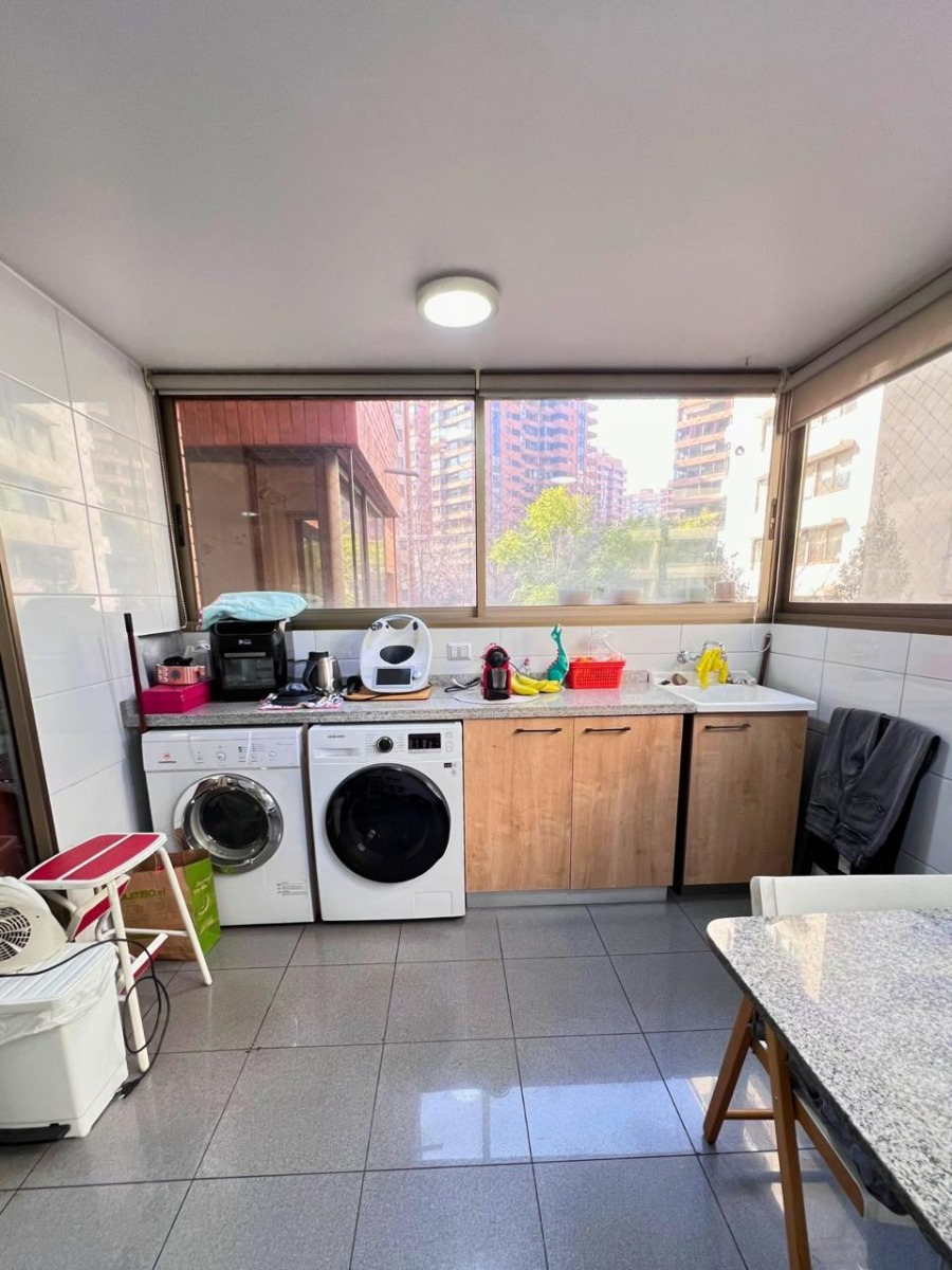 Arriendo Departamento SP 3D en suite Walk-in cl&oacute;set 3B 2E 1Bd Metro Manquehue - Apumanque - Las Condes