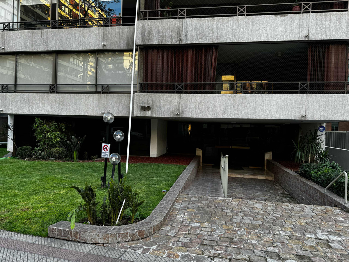 Venta Departamento NO 2D 3B 1E 1Bd Barrio El Golf - Las Condes