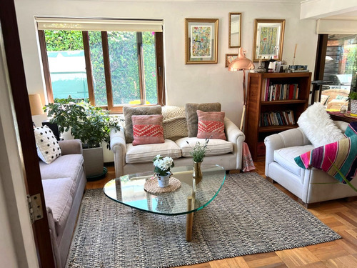 Arriendo Casa NO 3D 2B 1E 1B Metro Hernando de Magallanes - Las Condes