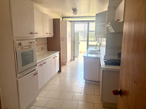 Arriendo Departamento SO 3D 3B 1E 1B Barrio El Golf - Las Condes