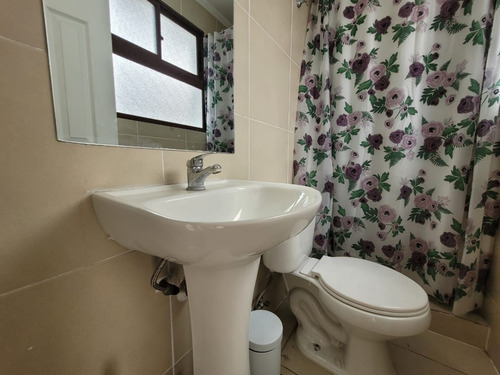 Arriendo Casa 5D en suite Walk-in cl&oacute;set 4B 2E Metro Hernando de Magallanes - Las Condes