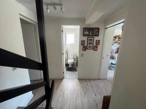 Arriendo Casa 6D en suite Walk-in cl&oacute;set 4B 1E 1B Tabancura - Vitacura