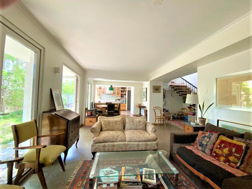 Venta Casa NO 4D Walk-in cl&oacute;set 3B 1E Campus Oriente - Providencia