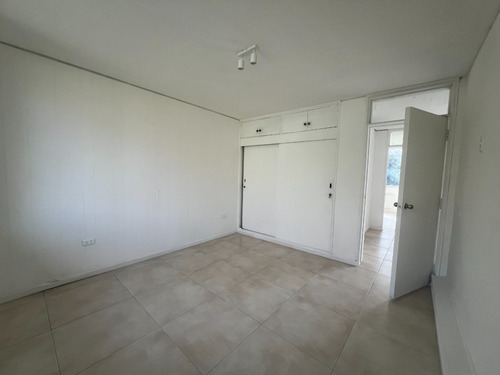 Arriendo Casa 5D en suite 3B 2E Parque Bicentenario - Vitacura