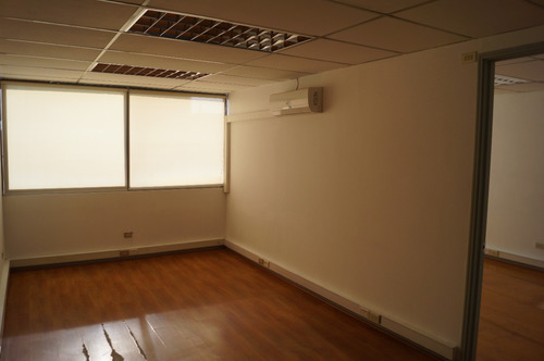 Arriendo Oficina N 2B 3E Pedro de Valdivia - Providencia
