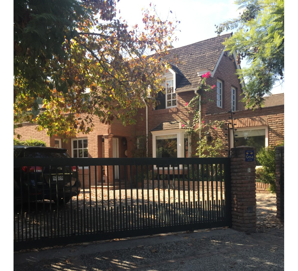 Venta Casa NO 5D en suite Walk-in cl&oacute;set 4B 3E 3Bd Los Dominicos - Las Condes