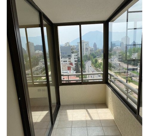 Arriendo Departamento NO 4D en suite Walk-in cl&oacute;set 3B 1E 1B Metro Escuela Militar - Las Condes