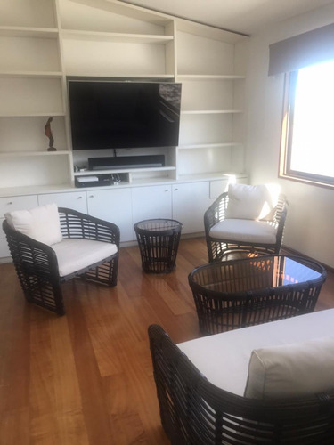 Arriendo Casa NP 4D en suite 4B 4E 1B El Huinganal - Lo Barnechea