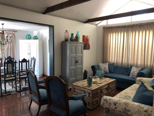 Venta Casa NO 3D en suite 4B 2E Los Dominicos - Las Condes