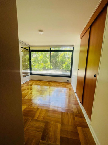 Arriendo Departamento 4D 3B 2E 1B Metro Escuela Militar - Las Condes