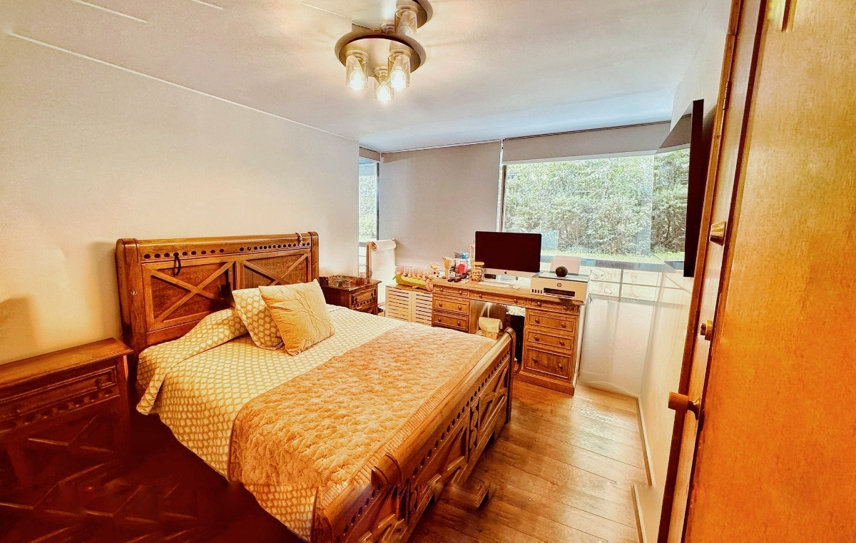 Venta Departamento O 4D en suite Walk-in cl&oacute;set 4B 1E 1Bd Barrio El Golf - Las Condes