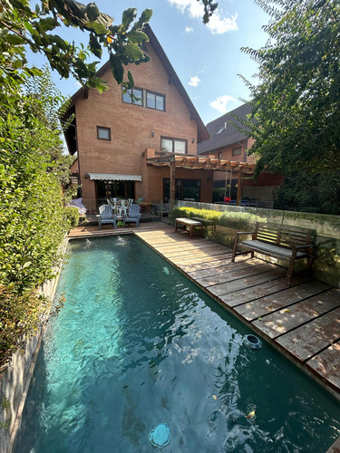 Venta Casa 5D 4B 2E La Dehesa - Lo Barnechea