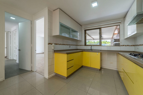Venta Casa 3D en suite Walk-in cl&oacute;set 3B 4E 1B Chicureo - Colina