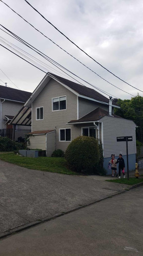 Arriendo Casa 3D 2B 1E 1B Centro de Puerto Varas - Puerto Varas