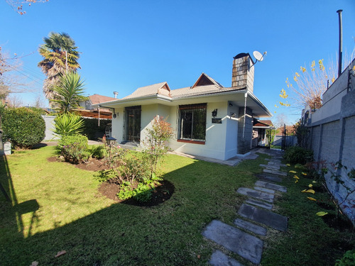 Venta Casa NOSP 5D en suite 3B 2E 1B Los Dominicos - Las Condes