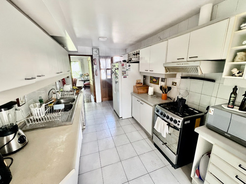 Venta Casa N 6D en suite Walk-in cl&oacute;set 5B 2E San Carlos de Apoquindo - Las Condes