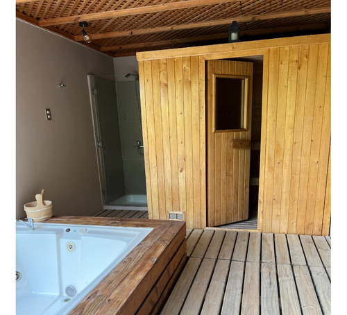 Venta Casa S 4D en suite 3B 3E El Huinganal - Lo Barnechea