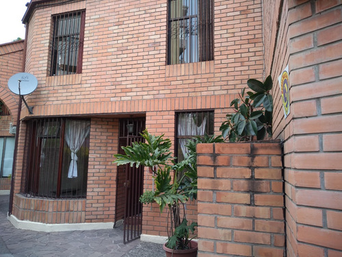 Arriendo Casa O 3D 2B 1E  - &Ntilde;u&ntilde;oa