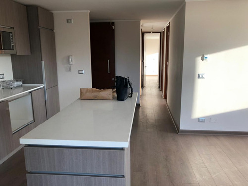 Arriendo Departamento NP 3D en suite Walk-in cl&oacute;set 2B 1E Campus Oriente - Providencia