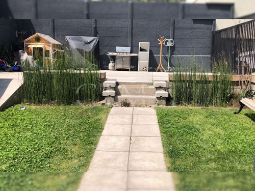 Arriendo Casa NOSP 4D en suite Walk-in cl&oacute;set 4B 3E 1B El Huinganal - Lo Barnechea