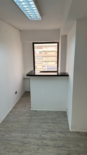Arriendo Oficina NO 2B 1E 1B Metro Tobalaba - Mall Costanera - Providencia