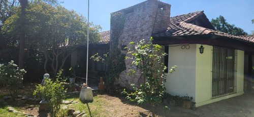 Arriendo Casa 4D 2B 3E 1B Rotonda Atenas - Las Condes