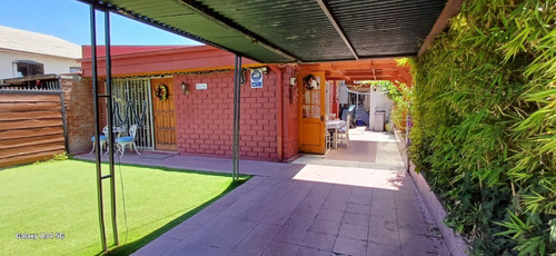 Venta Casa NO 3D 2B 3E 1B Rotonda Atenas - Las Condes