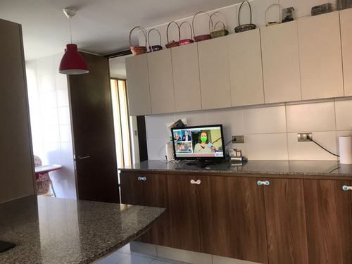 Venta Casa NO 5D en suite Walk-in cl&oacute;set 5B 3E Chicureo - Colina
