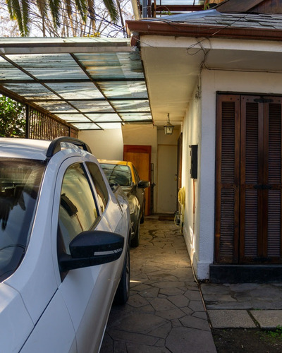 Arriendo Casa NP 3D 2B 2E 1B Blest Gana - La Reina