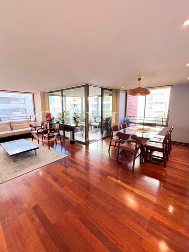 Venta Departamento SP 3D en suite Walk-in cl&oacute;set 3B 2E 1B Metro Manquehue - Apumanque - Las Condes