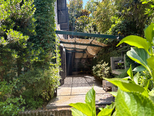 Arriendo Casa NO 4D en suite 4B 2E 1B Borde R&iacute;o - Casa Piedra - Vitacura