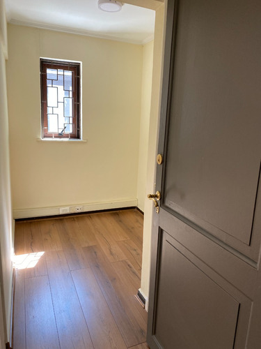 Arriendo Oficina 4B 3E 1B Barrio El Golf - Las Condes
