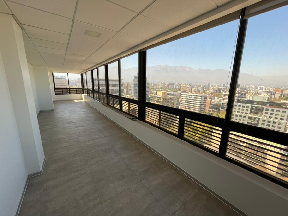 Arriendo Oficina 6B Metro Tobalaba - Mall Costanera - Providencia