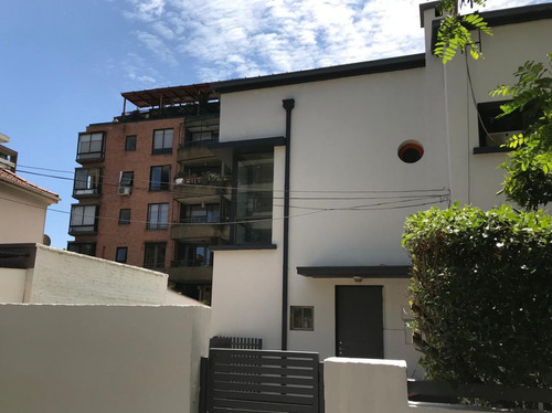 Venta Casa SP 5D 2B Las Lilas - Providencia