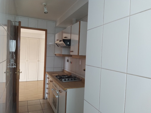 Arriendo Departamento NO 2D en suite 3B 1E 1B Barrio El Golf - Las Condes