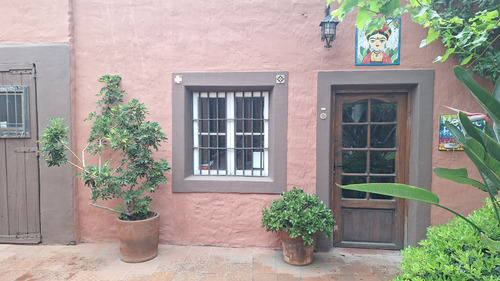 Arriendo Casa 4D 5B 2E 3B Barrio Italia - Providencia