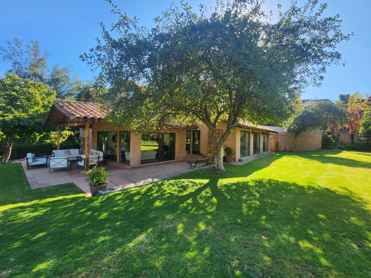 Venta Casa NO 6D en suite Walk-in cl&oacute;set 5B 6E 2Bd El Huinganal - Lo Barnechea