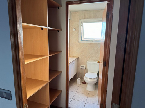 Venta Casa NOSP 5D en suite Walk-in cl&oacute;set 5B 3E 1B Carlos Ossand&oacute;n - La Reina